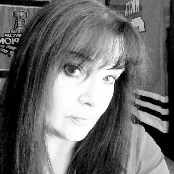 Meet your Posher, Debrah - Picture 1 of 1